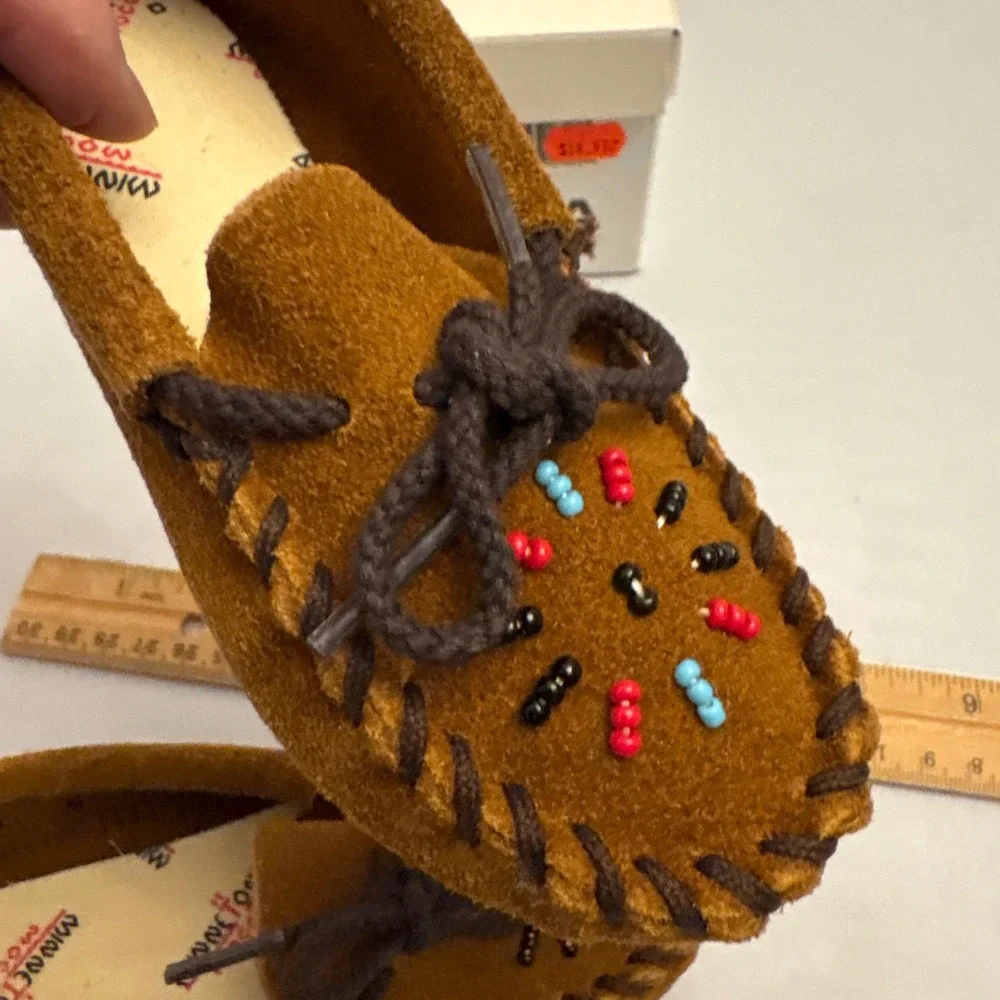 Minnetonka childs moccasin